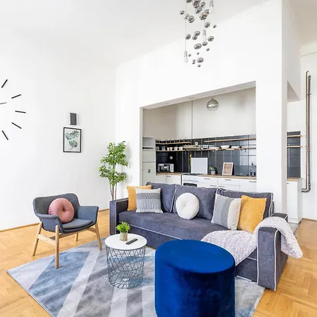 Apartament Super Cozy On The St. Stephen Road