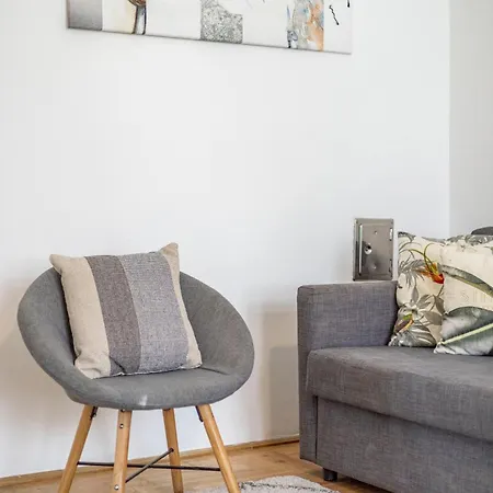 Super Cozy On The St. Stephen Road Apartment