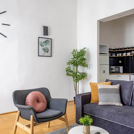 Apartment Super Cozy On The St. Stephen Road Budapest