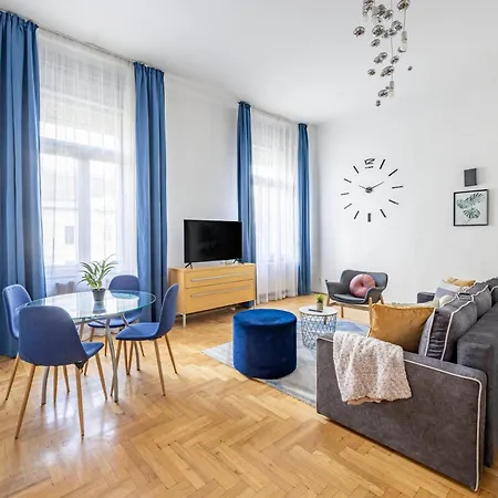 Super Cozy On The St. Stephen Road Budapest